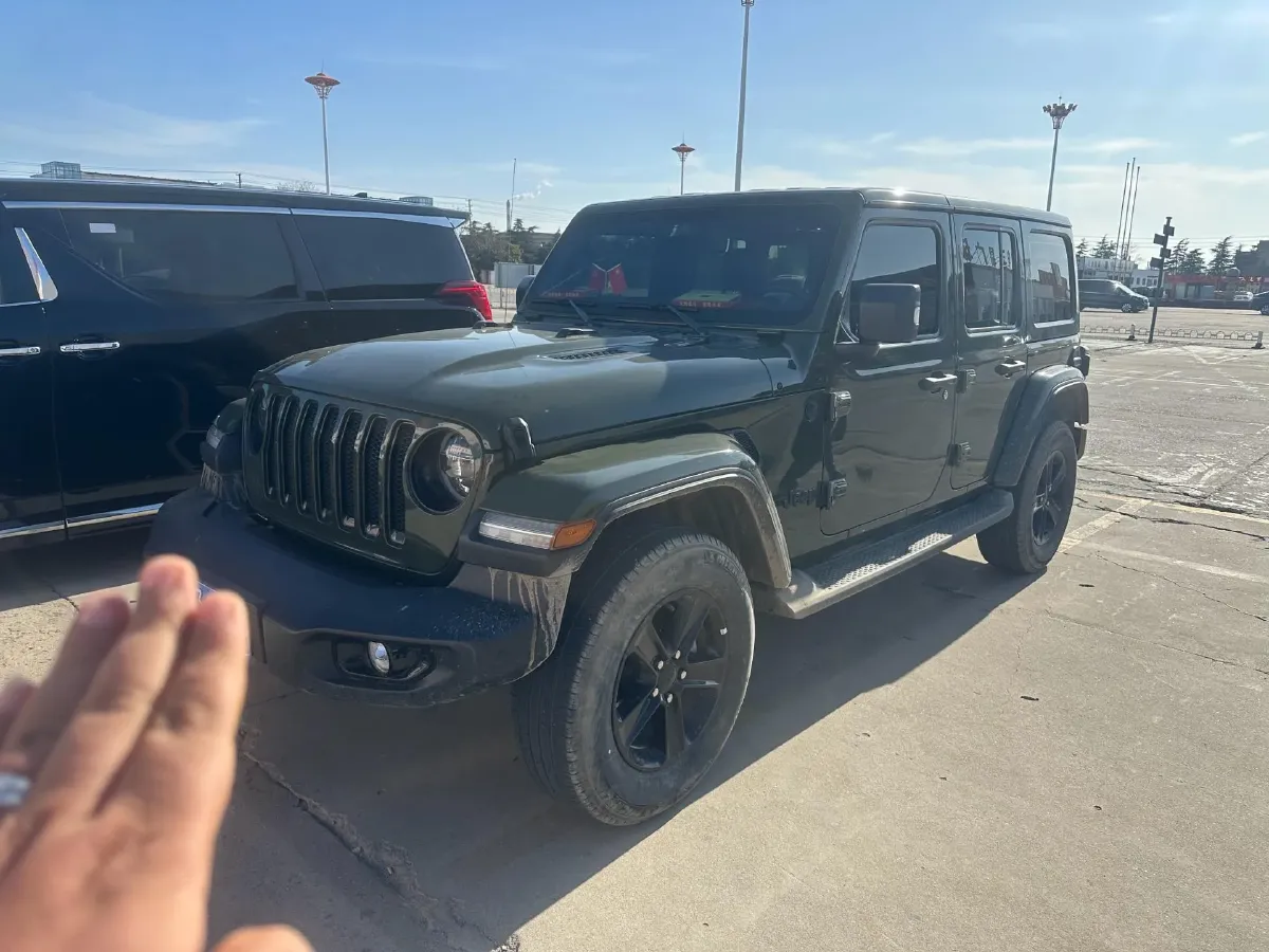 2022 Jeep Wrangler 2.0T 266HP L4 8AT,autocango,china used car exporter,china ev exporter,chinese used car exporter,chinese used ev exporter