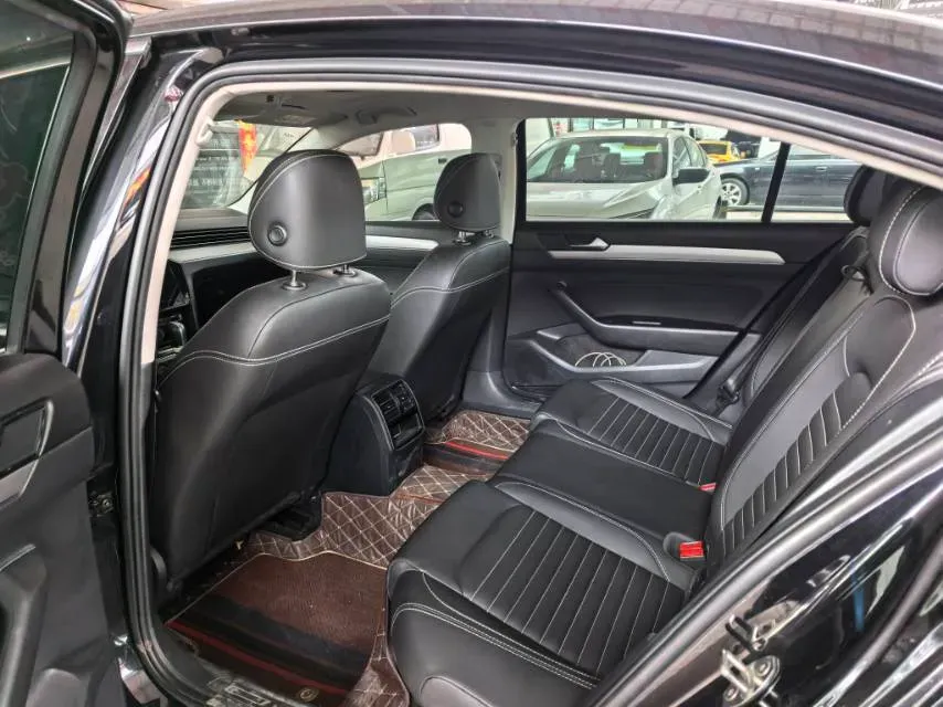 2020 Volkswagen Magotan 1.4T 150HP L4 7DCT,autocango,china used car exporter,china ev exporter,chinese used car exporter,chinese used ev exporter