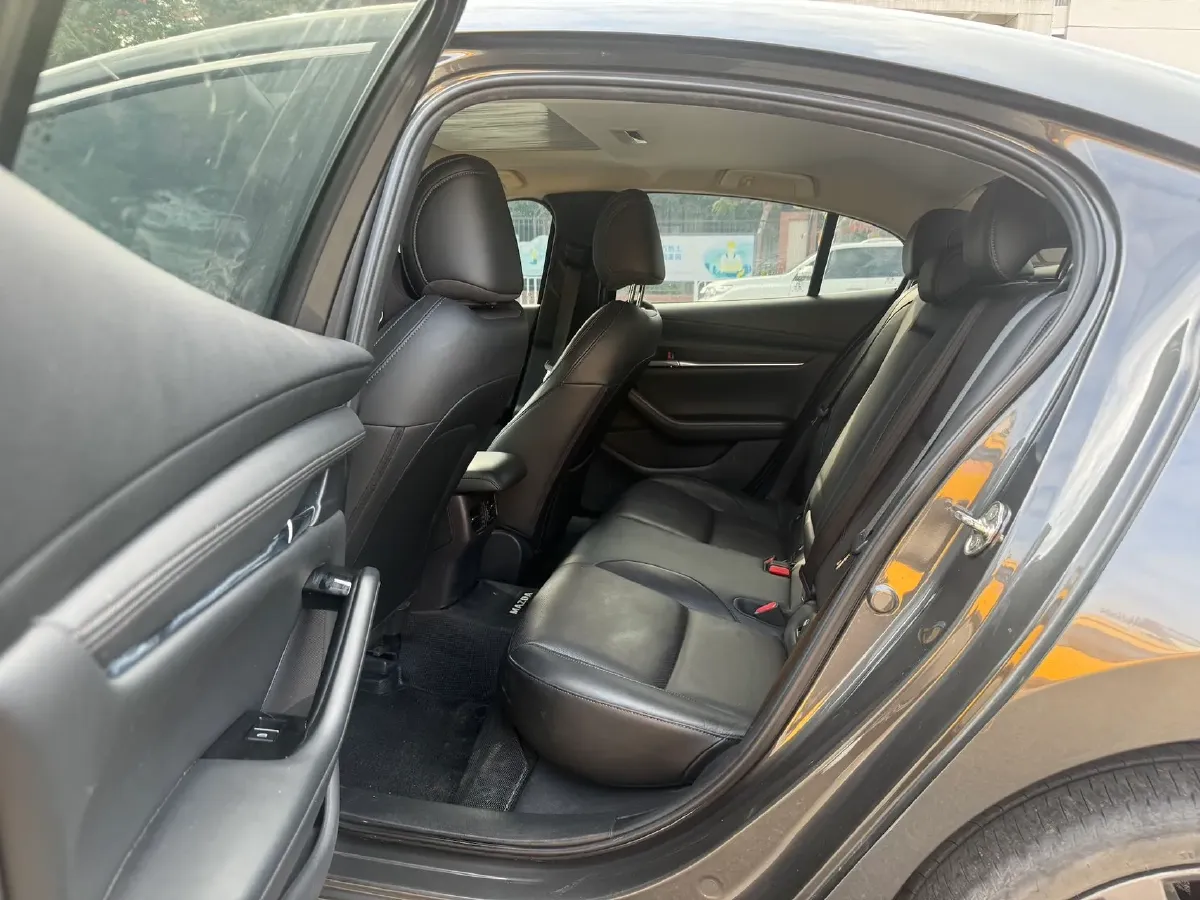 2020 Mazda 3 Axela 2.0L 158HP L4 6AT,autocango,china used car exporter,china ev exporter,chinese used car exporter,chinese used ev exporter