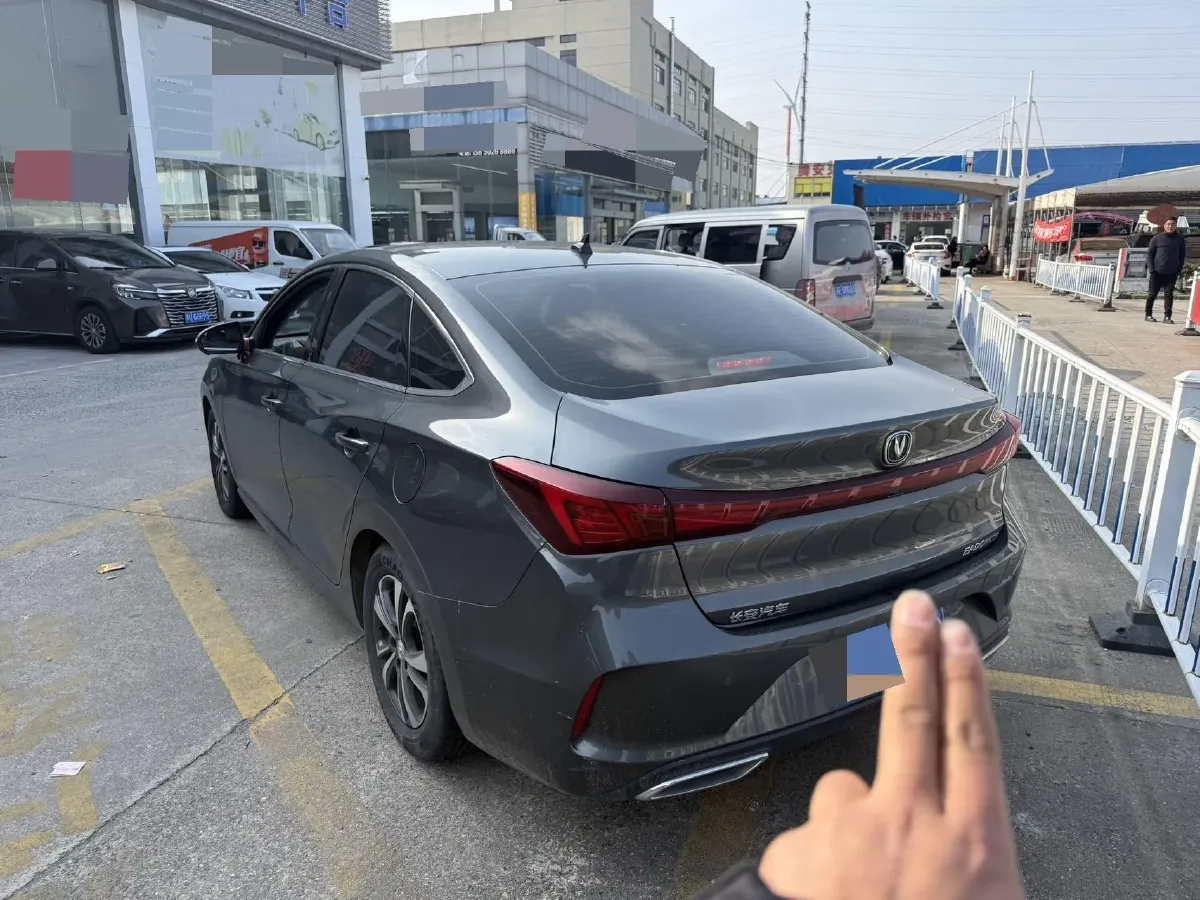 2022 ChangAn Eado 1.4T 160HP L4 7DCT,autocango,china used car exporter,china ev exporter,chinese used car exporter,chinese used ev exporter