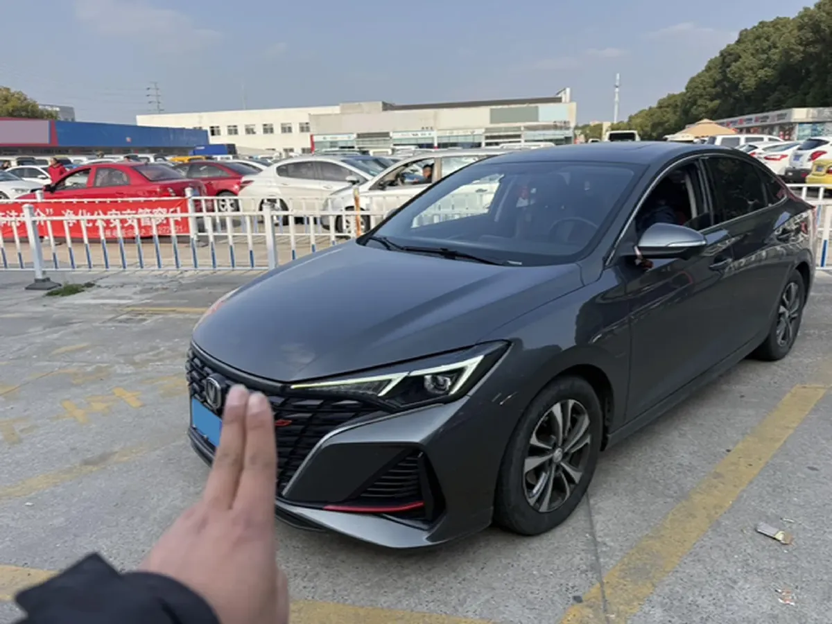 2022 ChangAn Eado 1.4T 160HP L4 7DCT,autocango,china used car exporter,china ev exporter,chinese used car exporter,chinese used ev exporter