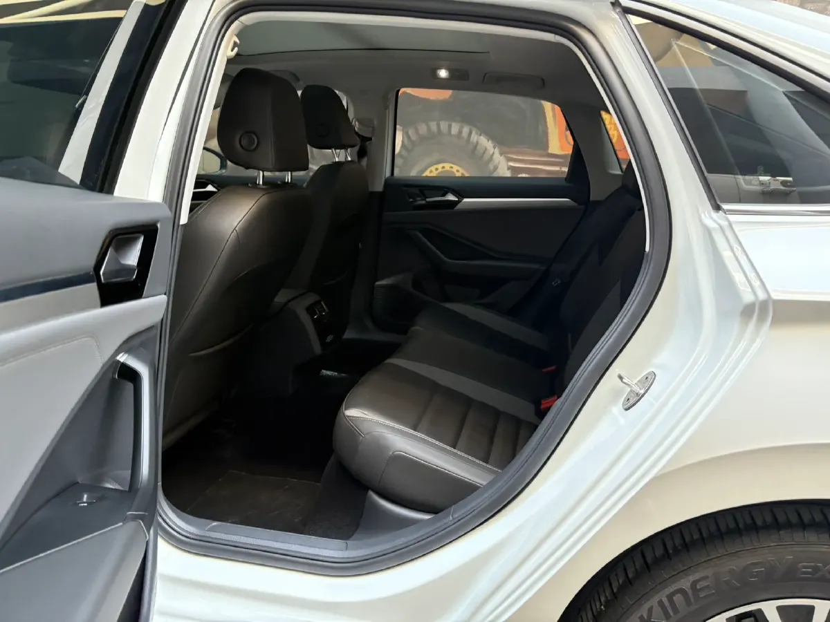 2021 Volkswagen Sagitar 1.4T 150HP L4 7DCT,autocango,china used car exporter,china ev exporter,chinese used car exporter,chinese used ev exporter