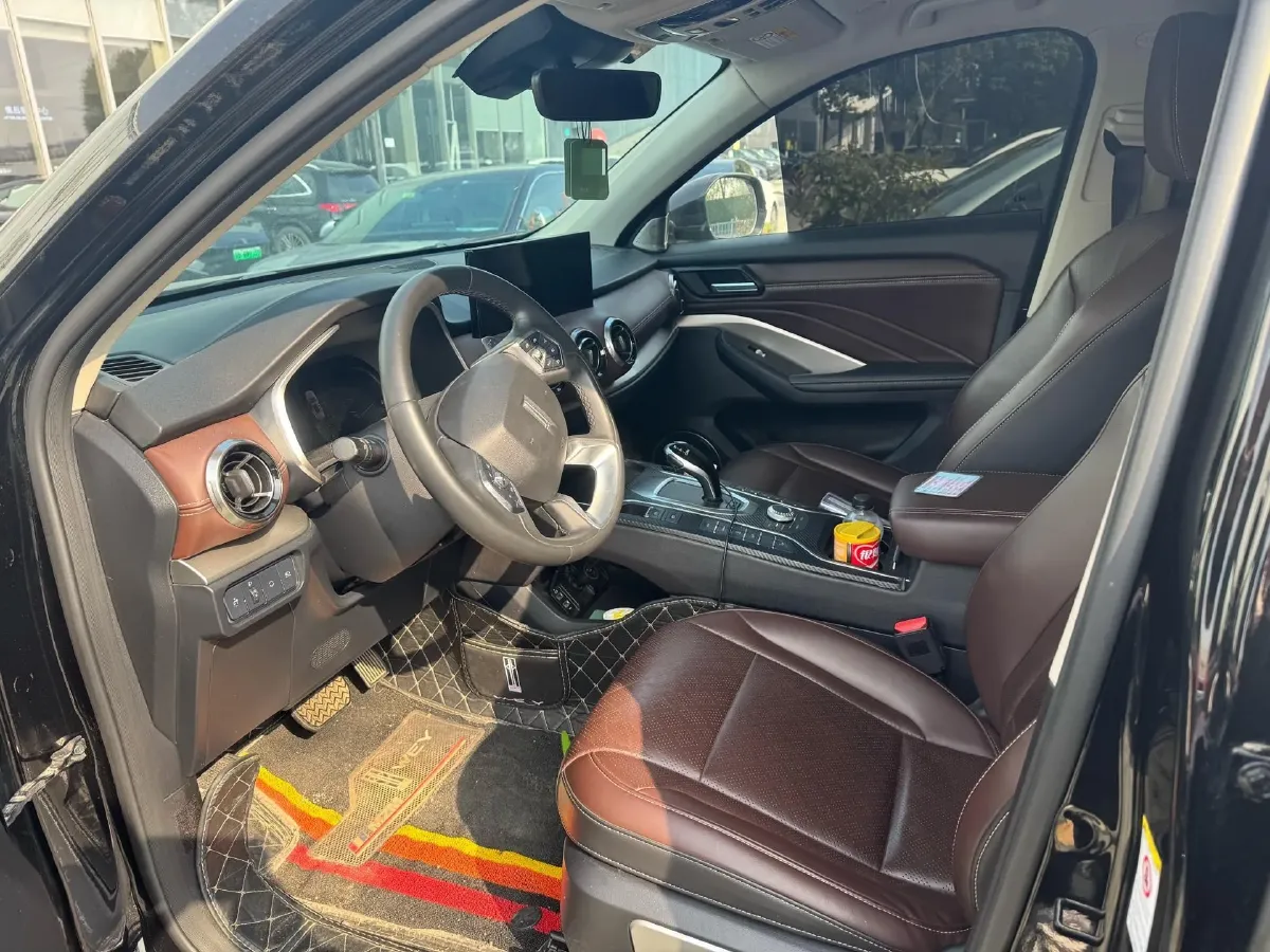 2021 WEY VV6 2.0T 227HP L4 7DCT,autocango,china used car exporter,china ev exporter,chinese used car exporter,chinese used ev exporter