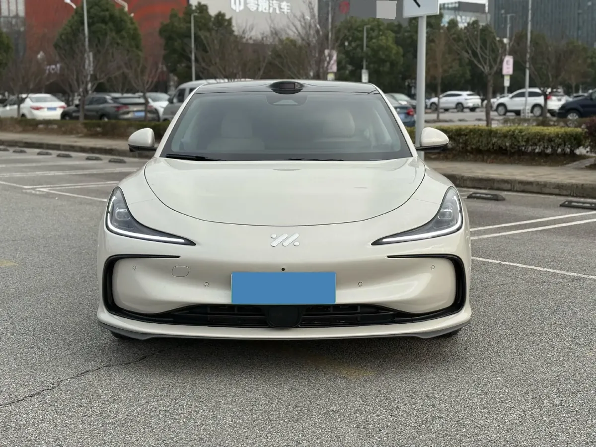 2024 IM L6 BEV 75KWH,autocango,china used car exporter,china ev exporter,chinese used car exporter,chinese used ev exporter