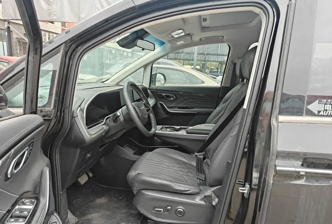 2024 MAXUS G90 2.0T 234HP L4 8AT,autocango,china used car exporter,china ev exporter,chinese used car exporter,chinese used ev exporter