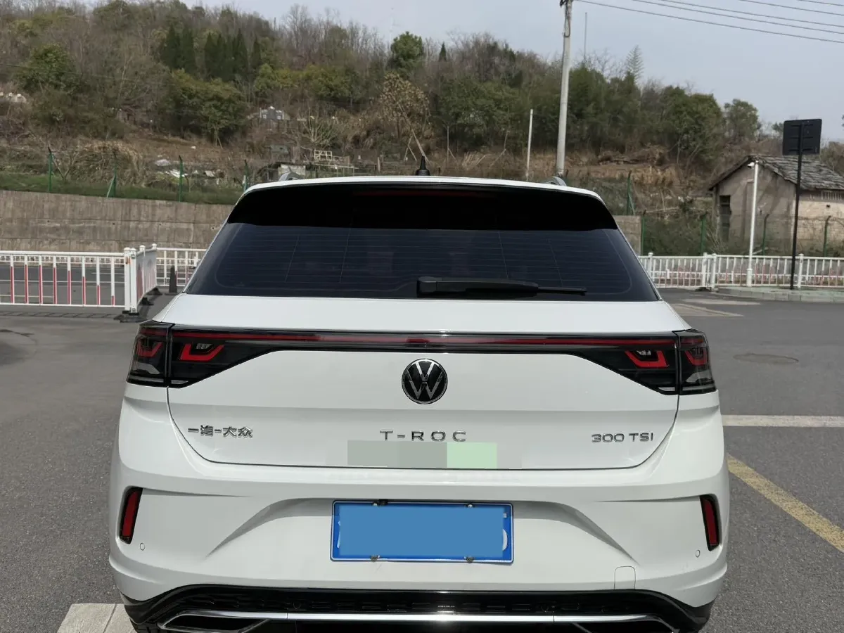 2023 Volkswagen T-Roc 1.5T 160HP L4 7DCT,autocango,china used car exporter,china ev exporter,chinese used car exporter,chinese used ev exporter