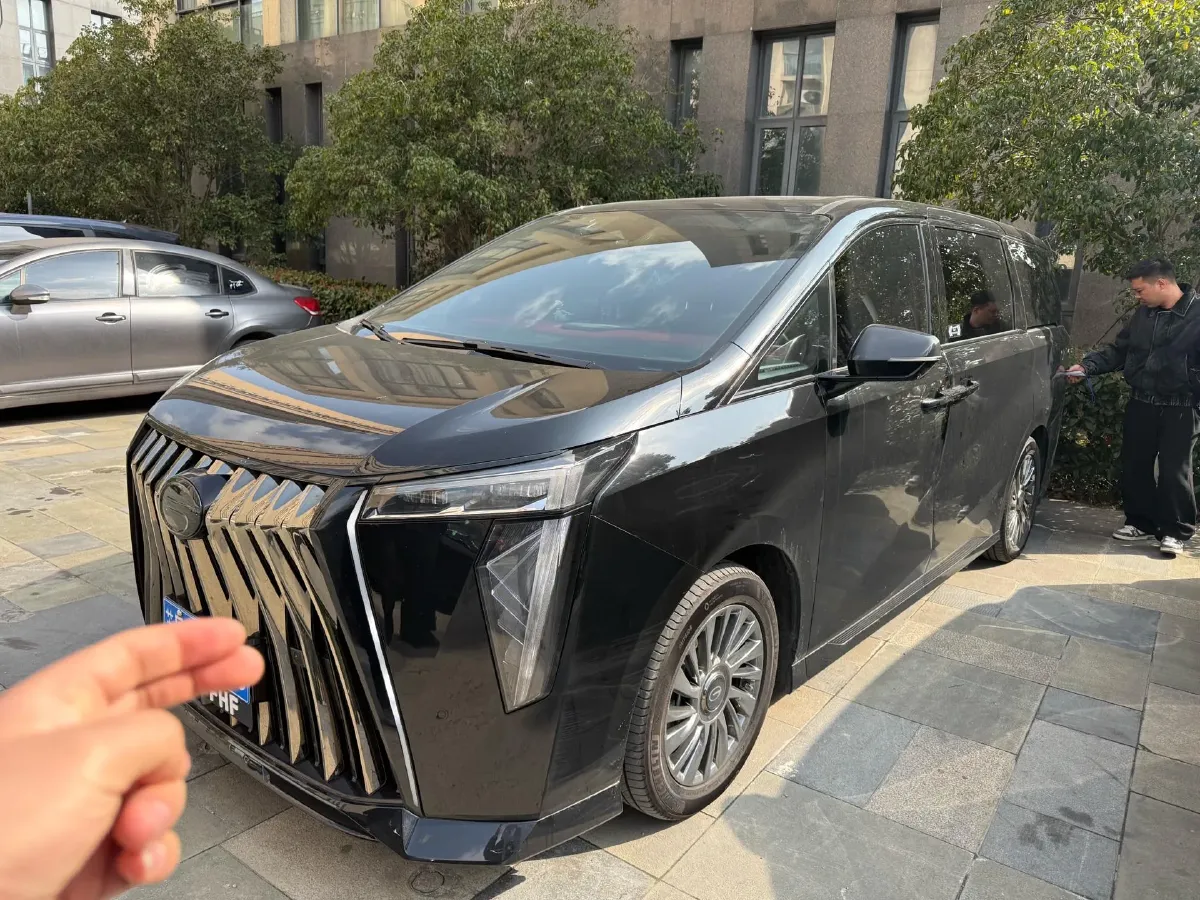 2024 GAC Trumpchi M8 2.0T 252HP L4 8AT,autocango,china used car exporter,china ev exporter,chinese used car exporter,chinese used ev exporter