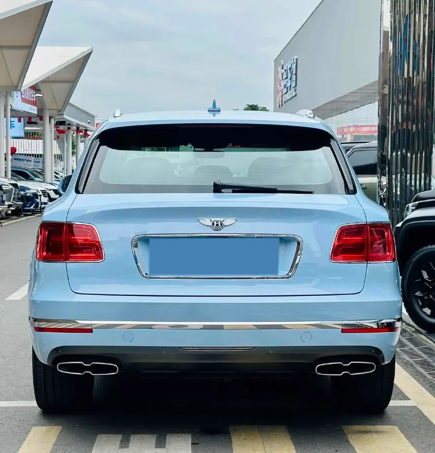 2017 Bentley Bentayga 6.0T 608HP W12 8AT,autocango,china used car exporter,china ev exporter,chinese used car exporter,chinese used ev exporter