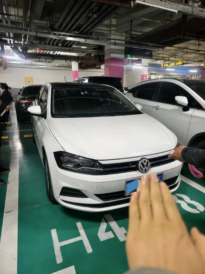 2019 Volkswagen Polo 1.5L 113HP L4 6AT,autocango,china used car exporter,china ev exporter,chinese used car exporter,chinese used ev exporter