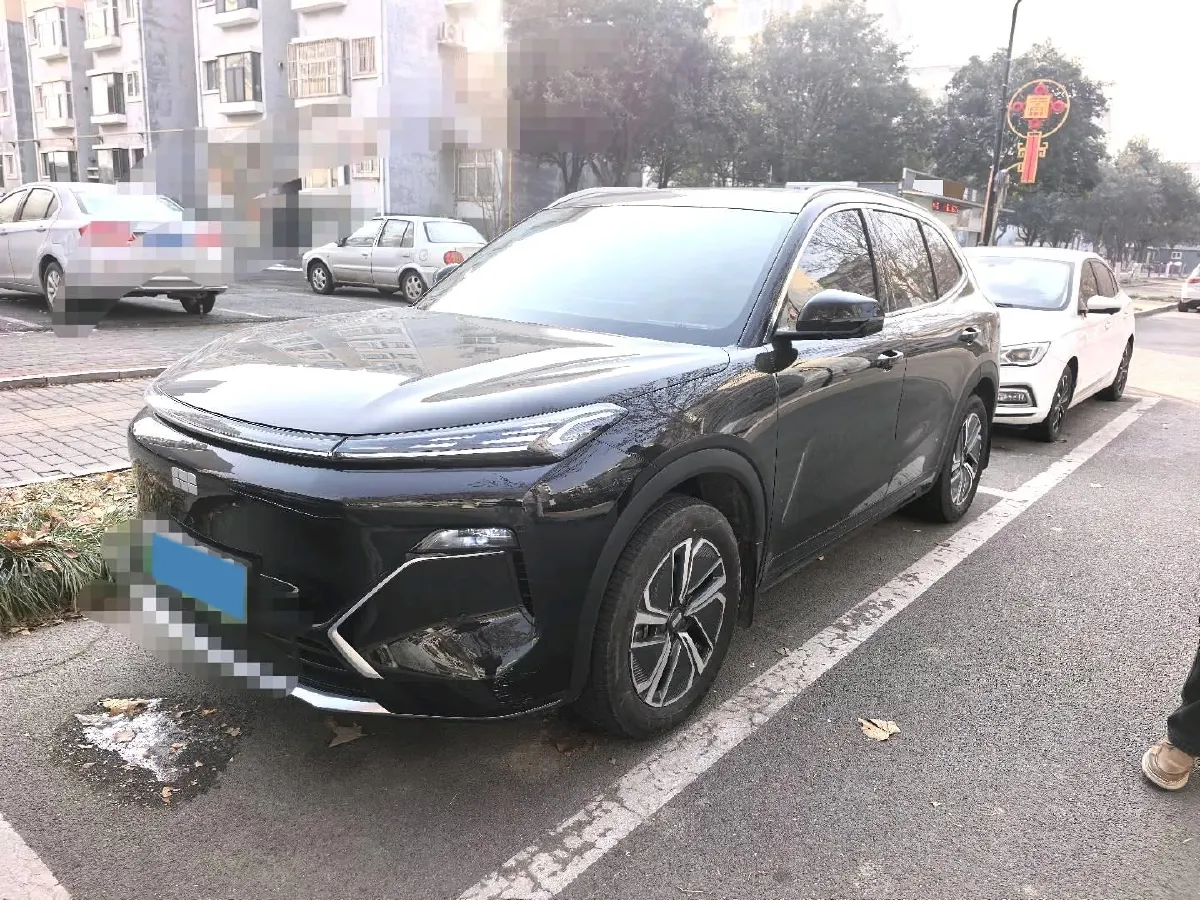 2025 LanDian E5 PLUS 1.5L 95HP L4 E-CVT PHEV 25KWH,autocango,china used car exporter,china ev exporter,chinese used car exporter,chinese used ev exporter