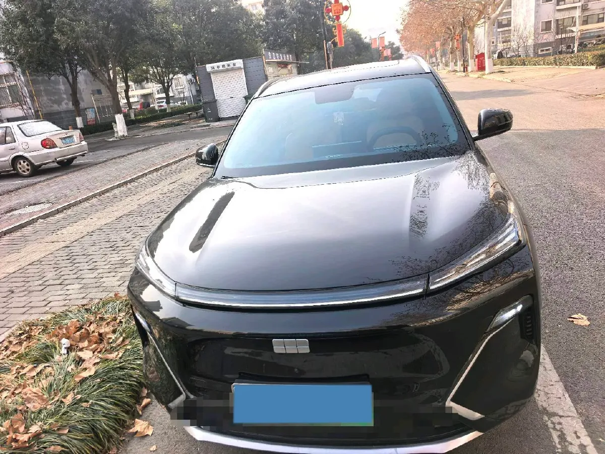 2025 LanDian E5 PLUS 1.5L 95HP L4 E-CVT PHEV 25KWH,autocango,china used car exporter,china ev exporter,chinese used car exporter,chinese used ev exporter