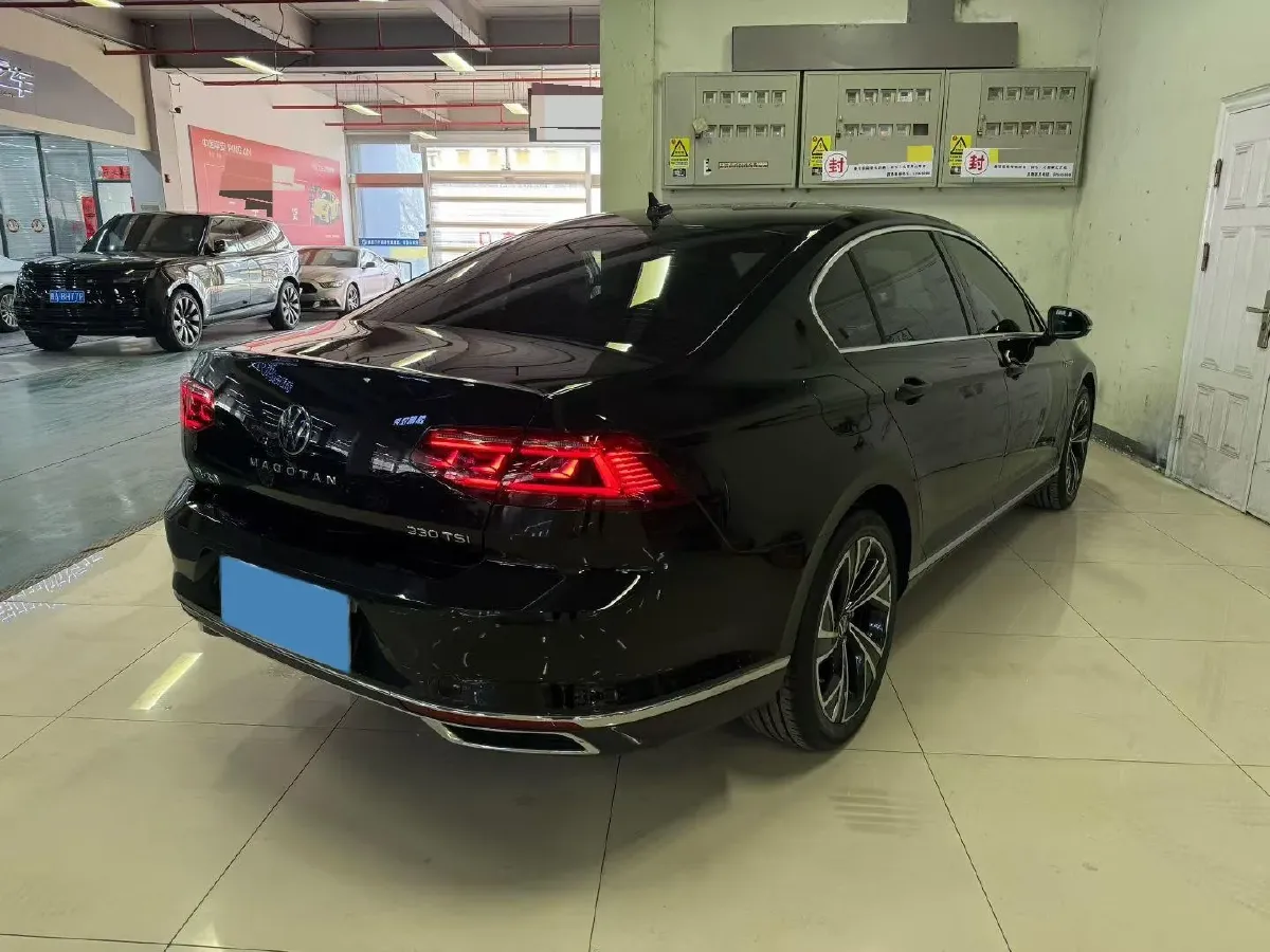 2020 Volkswagen Magotan 2.0T 186HP L4 7DCT,autocango,china used car exporter,china ev exporter,chinese used car exporter,chinese used ev exporter