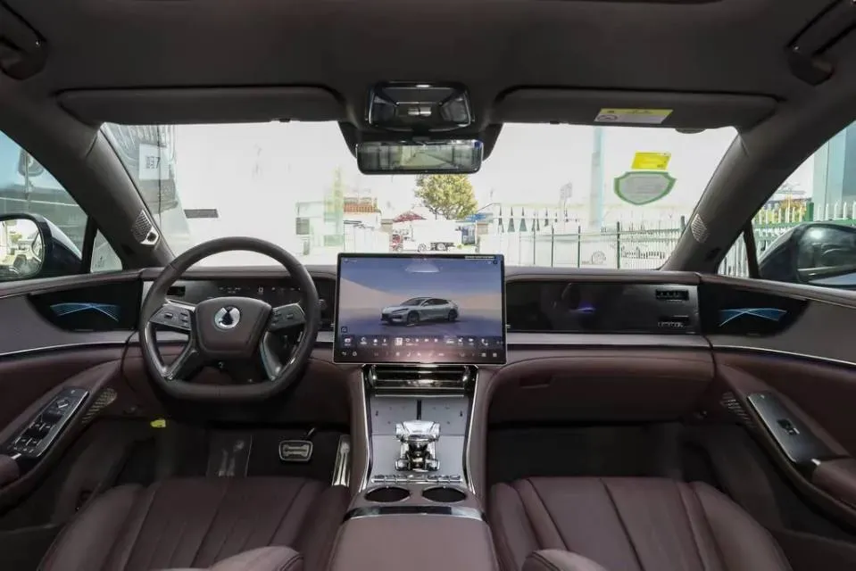 2024 Denza DenzaZ9GT 2.0T 207HP L4 E-CVT PHEV 38.5KWH,autocango,china used car exporter,china ev exporter,chinese used car exporter,chinese used ev exporter