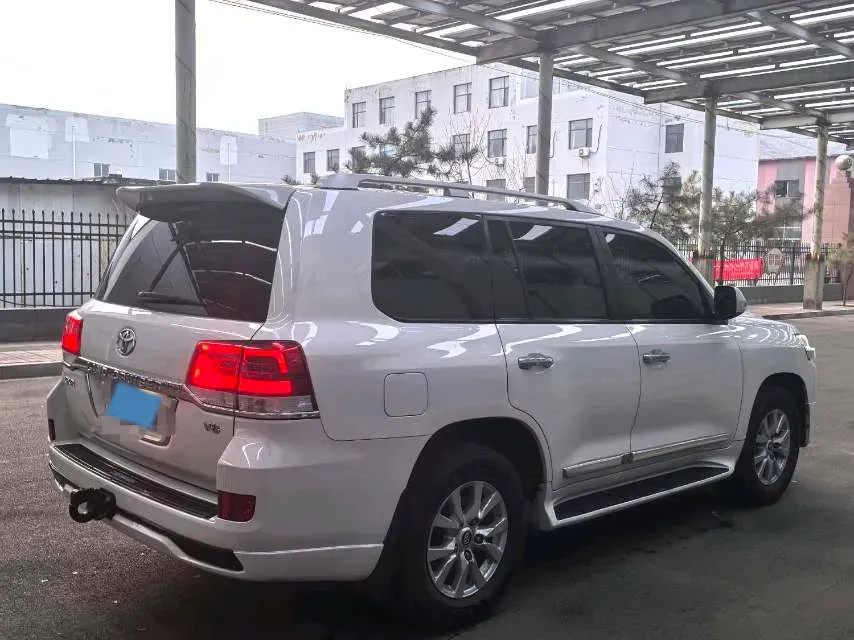 2015 Toyota Land Cruiser 4.6L 310HP V8 6AT,autocango,china used car exporter,china ev exporter,chinese used car exporter,chinese used ev exporter