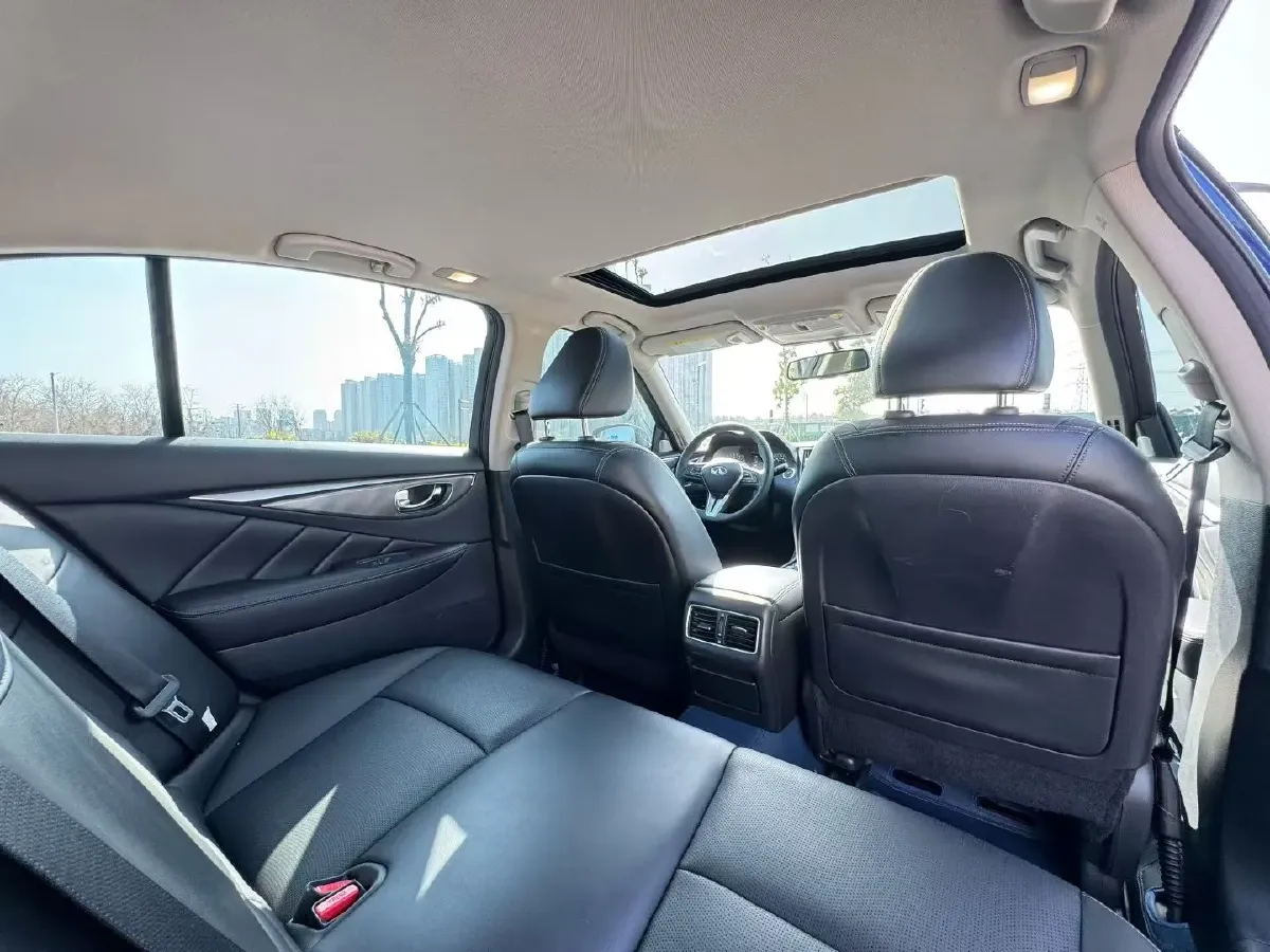 2022 Infiniti Q50L 2.0T 211HP L4 7AT,autocango,china used car exporter,china ev exporter,chinese used car exporter,chinese used ev exporter