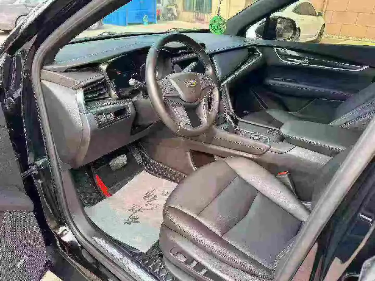 2022 Cadillac XT5 2.0T 237HP L4 9AT,autocango,china used car exporter,china ev exporter,chinese used car exporter,chinese used ev exporter