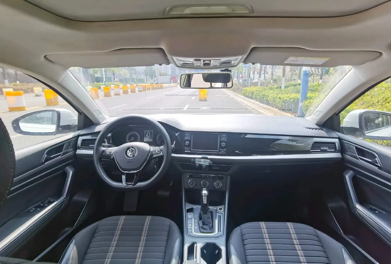 2019 Volkswagen Sagitar 1.2T 116HP L4 7DCT,autocango,china used car exporter,china ev exporter,chinese used car exporter,chinese used ev exporter