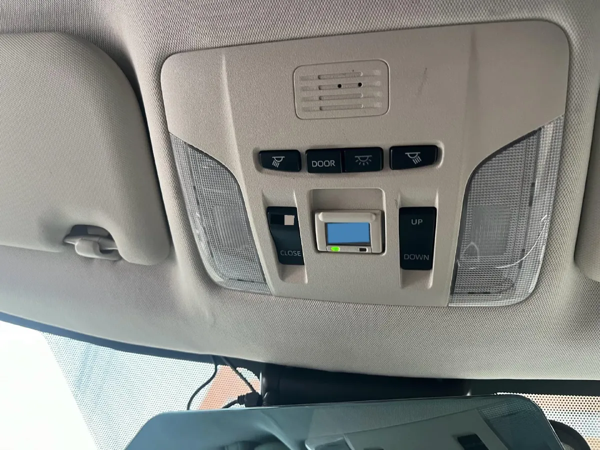 2021 Toyota Corolla 1.2T 116HP L4 CVT,autocango,china used car exporter,china ev exporter,chinese used car exporter,chinese used ev exporter