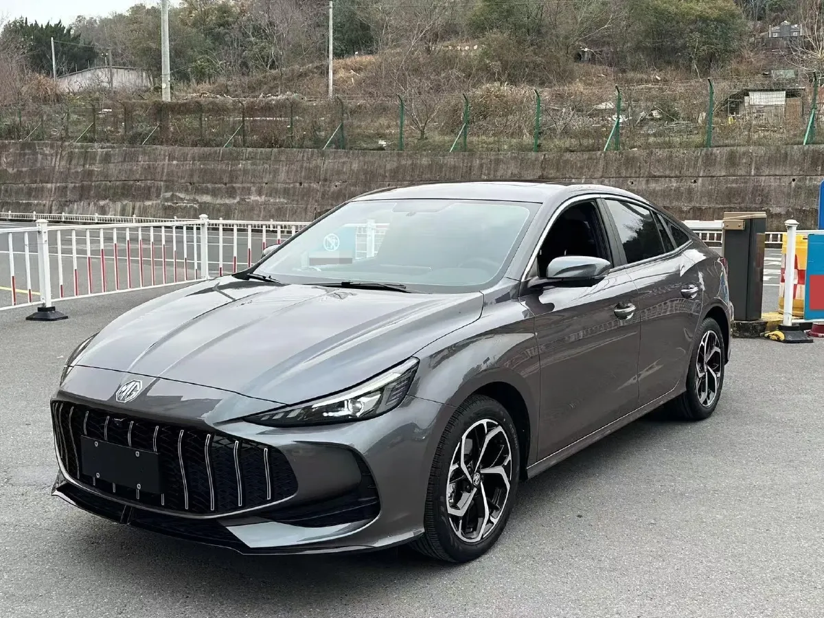 2025 MG 5 1.5T 181HP L4 7DCT,autocango,china used car exporter,china ev exporter,chinese used car exporter,chinese used ev exporter