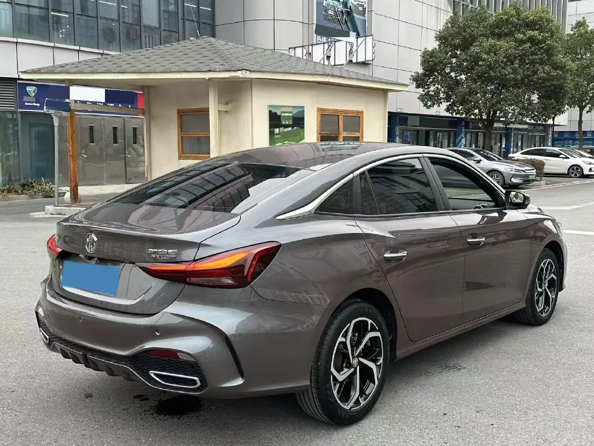 2025 MG 5 1.5T 181HP L4 7DCT,autocango,china used car exporter,china ev exporter,chinese used car exporter,chinese used ev exporter
