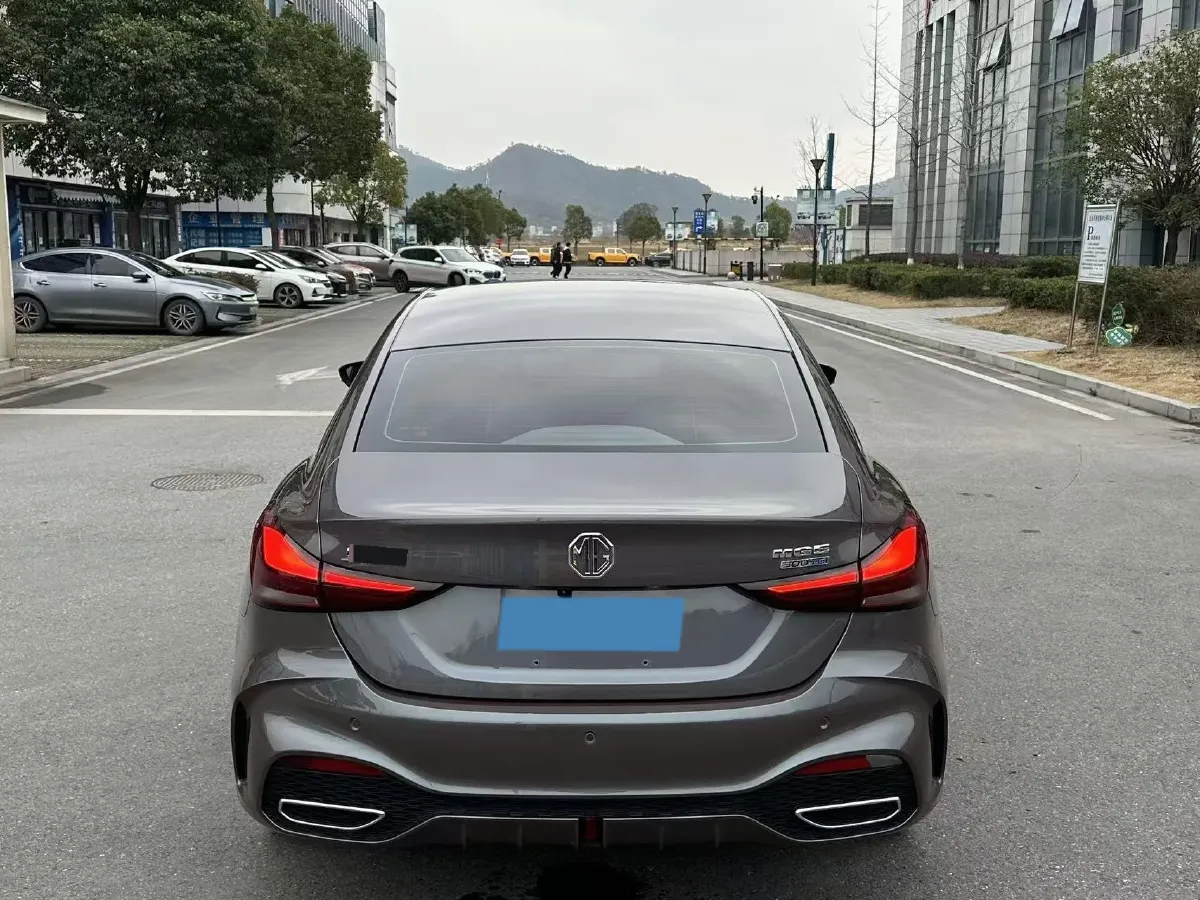 2025 MG 5 1.5T 181HP L4 7DCT,autocango,china used car exporter,china ev exporter,chinese used car exporter,chinese used ev exporter