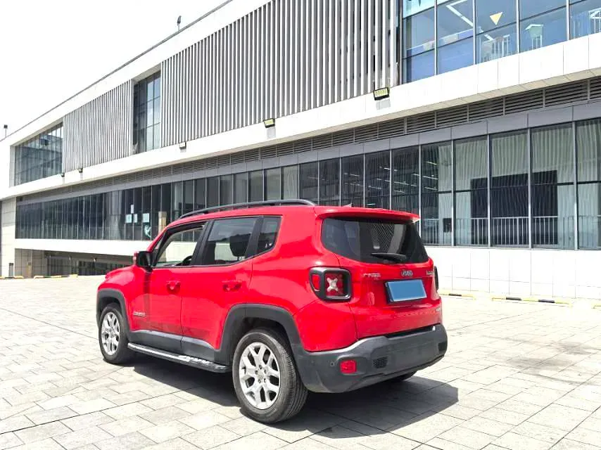 2018 Jeep Renegade 2.0L 148HP L4 9AT,autocango,china used car exporter,china ev exporter,chinese used car exporter,chinese used ev exporter