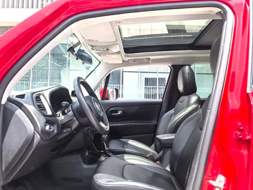 2018 Jeep Renegade 2.0L 148HP L4 9AT,autocango,china used car exporter,china ev exporter,chinese used car exporter,chinese used ev exporter