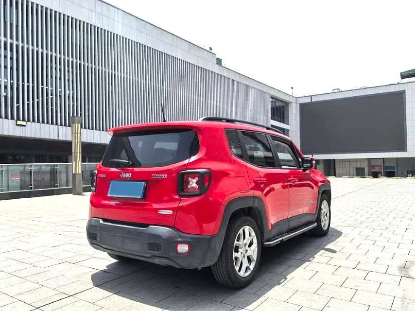 2018 Jeep Renegade 2.0L 148HP L4 9AT,autocango,china used car exporter,china ev exporter,chinese used car exporter,chinese used ev exporter