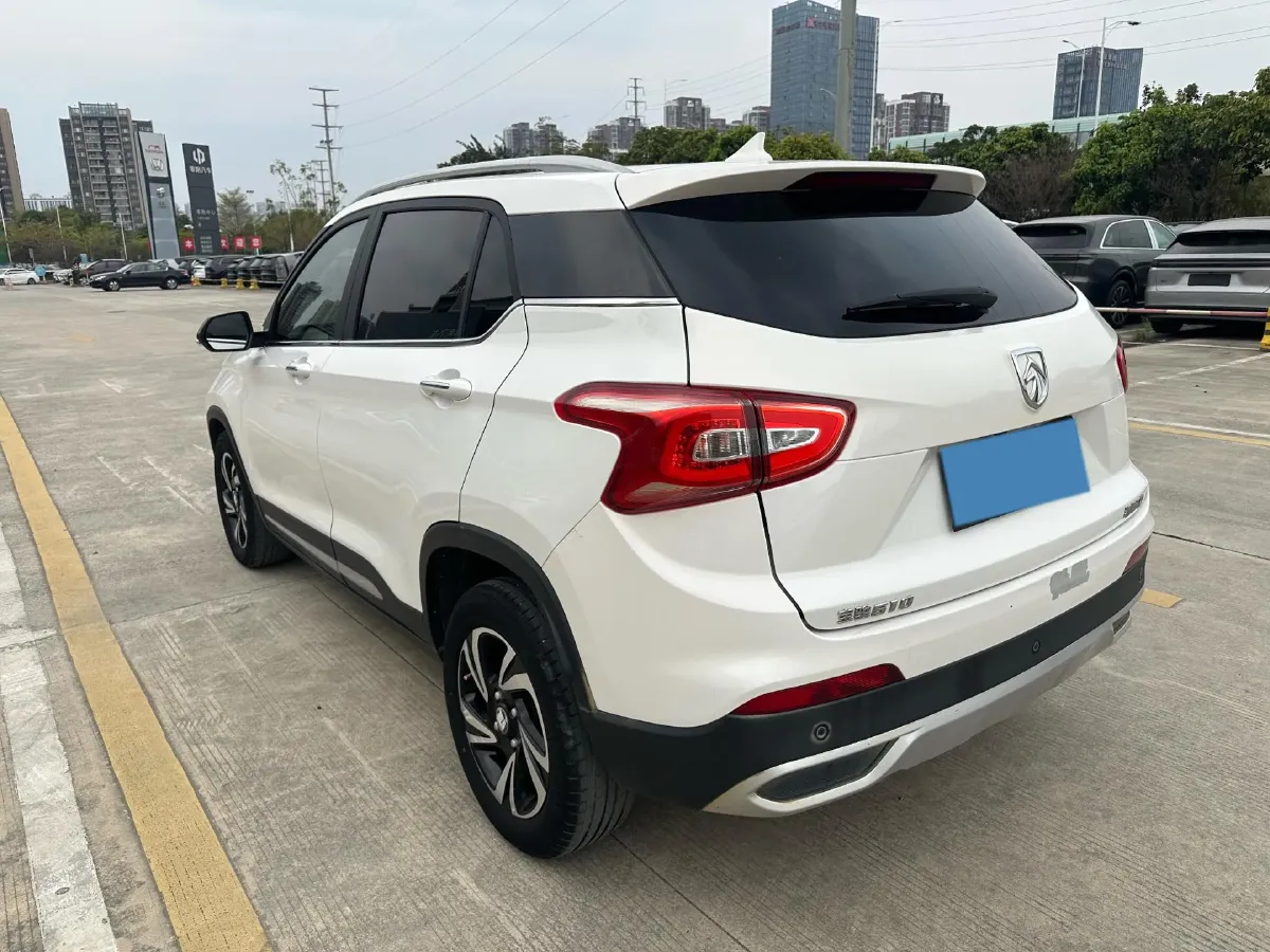 2017 BaoJun 510 1.5L 112HP L4 6MT,autocango,china used car exporter,china ev exporter,chinese used car exporter,chinese used ev exporter