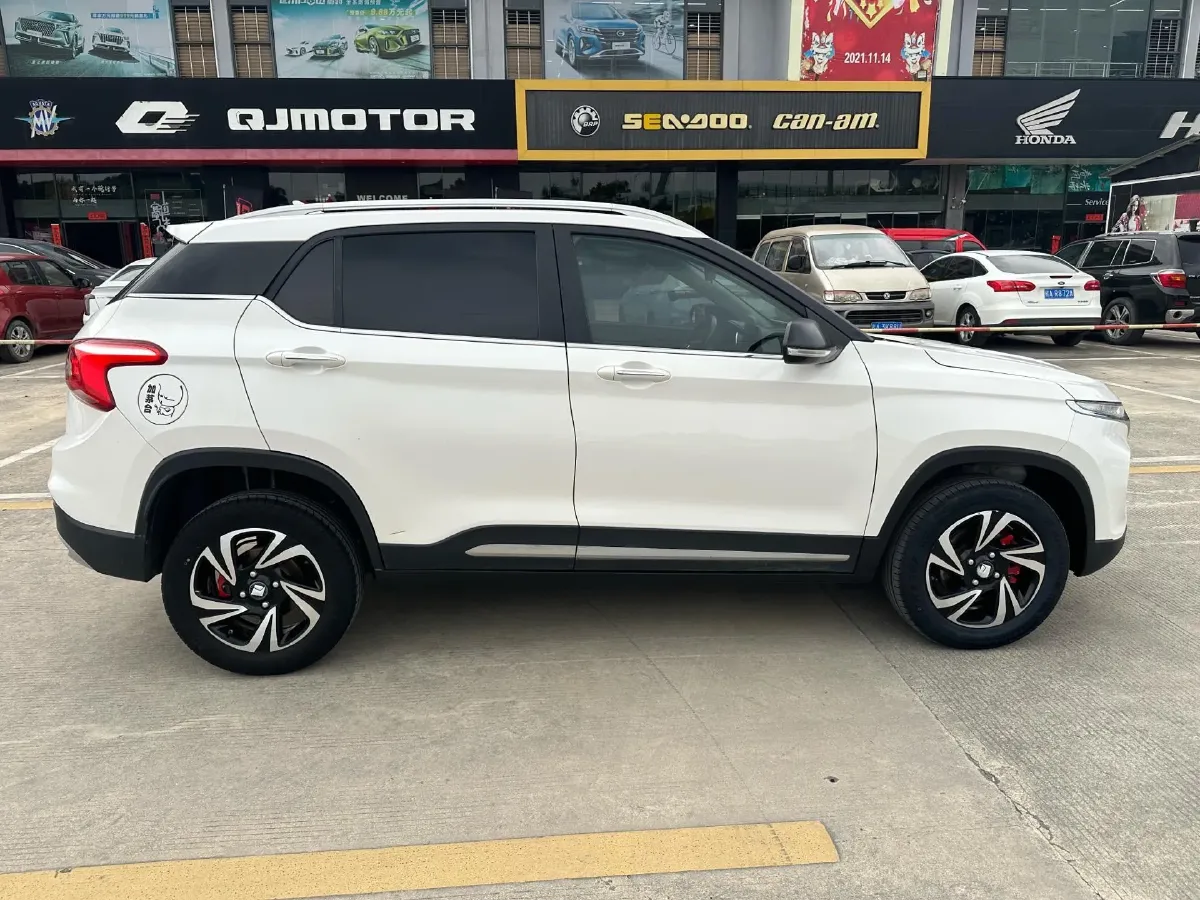 2017 BaoJun 510 1.5L 112HP L4 6MT,autocango,china used car exporter,china ev exporter,chinese used car exporter,chinese used ev exporter