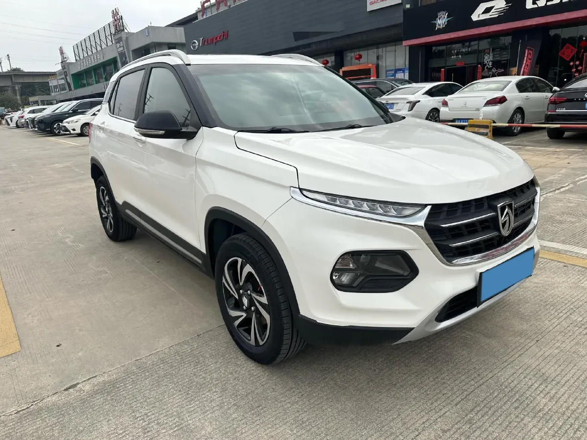 2017 BaoJun 510 1.5L 112HP L4 6MT,autocango,china used car exporter,china ev exporter,chinese used car exporter,chinese used ev exporter
