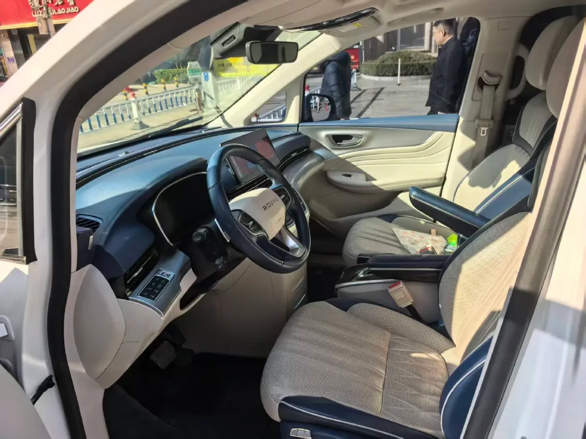 2021 Roewe iMAX8 2.0T 234HP L4 8AT,autocango,china used car exporter,china ev exporter,chinese used car exporter,chinese used ev exporter