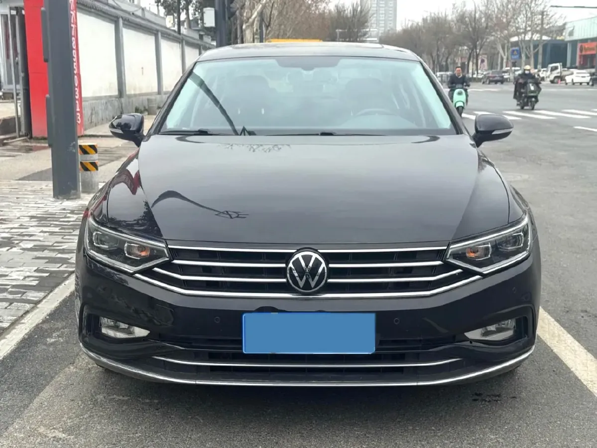 2020 Volkswagen Magotan 2.0T 186HP L4 7DCT,autocango,china used car exporter,china ev exporter,chinese used car exporter,chinese used ev exporter