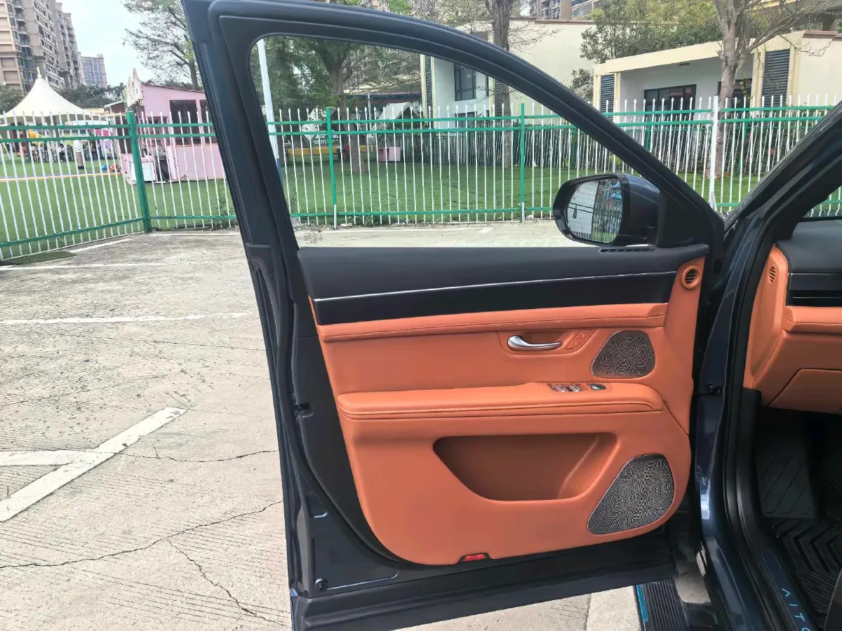 2024 AITO AITO M7 1.5T 152HP L4 REEV 42KWH,autocango,china used car exporter,china ev exporter,chinese used car exporter,chinese used ev exporter