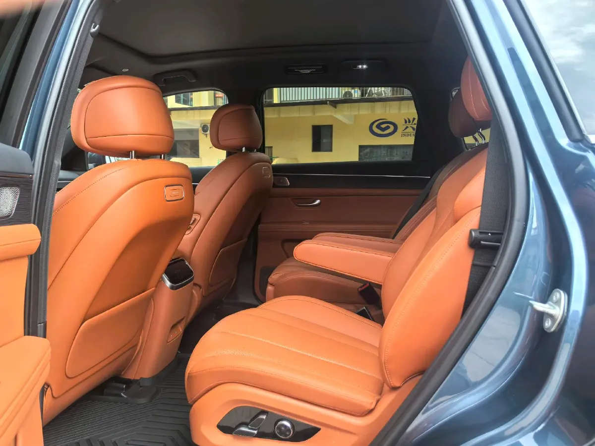 2024 AITO AITO M7 1.5T 152HP L4 REEV 42KWH,autocango,china used car exporter,china ev exporter,chinese used car exporter,chinese used ev exporter