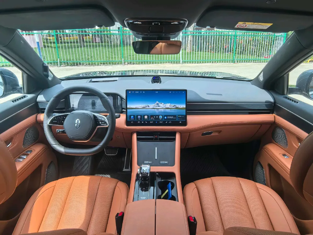 2024 AITO AITO M7 1.5T 152HP L4 REEV 42KWH,autocango,china used car exporter,china ev exporter,chinese used car exporter,chinese used ev exporter