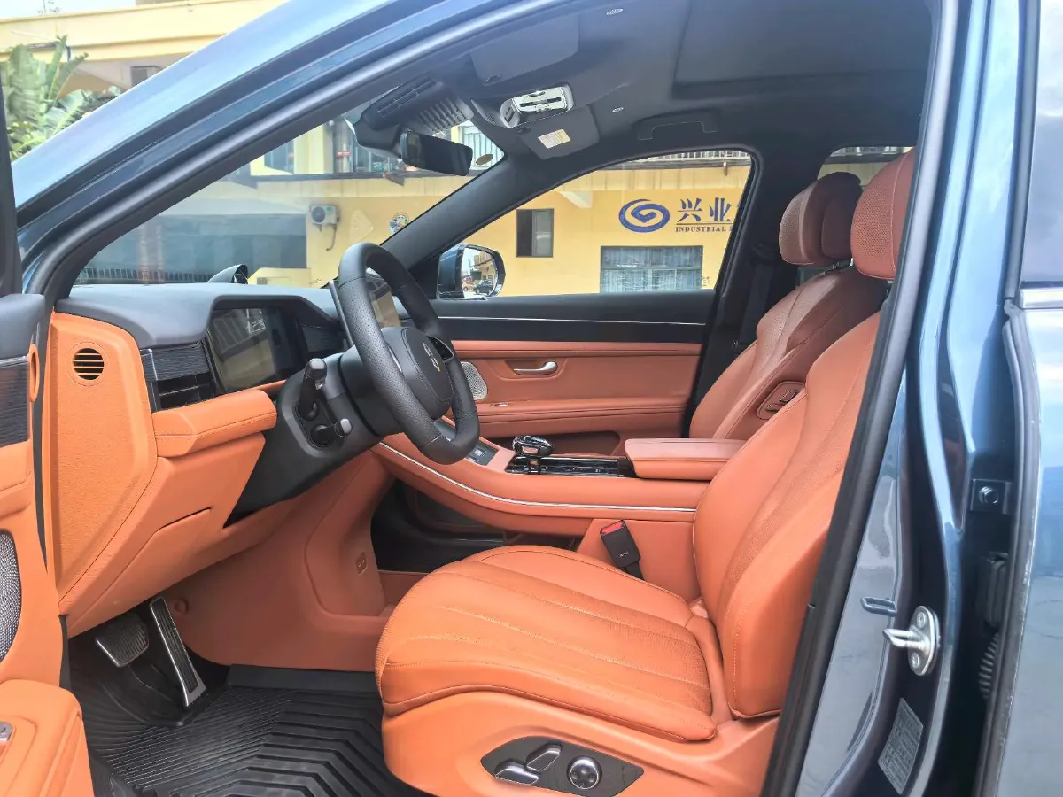 2024 AITO AITO M7 1.5T 152HP L4 REEV 42KWH,autocango,china used car exporter,china ev exporter,chinese used car exporter,chinese used ev exporter