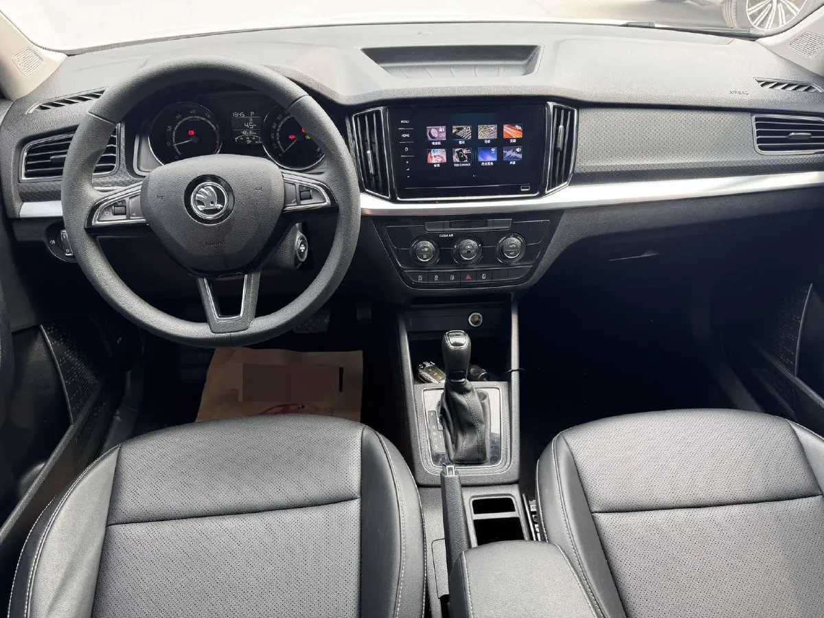 2022 Skoda Kamiq 1.5L 112HP L4 6AT,autocango,china used car exporter,china ev exporter,chinese used car exporter,chinese used ev exporter