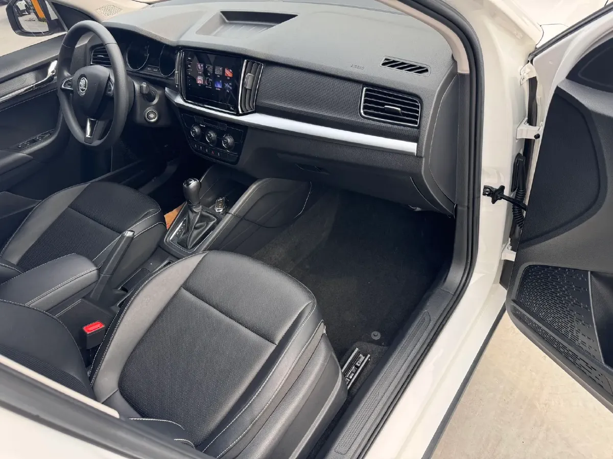 2022 Skoda Kamiq 1.5L 112HP L4 6AT,autocango,china used car exporter,china ev exporter,chinese used car exporter,chinese used ev exporter