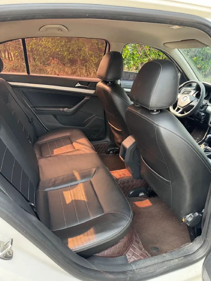 2017 Volkswagen Lavida 1.6L 110HP L4 6AT,autocango,china used car exporter,china ev exporter,chinese used car exporter,chinese used ev exporter