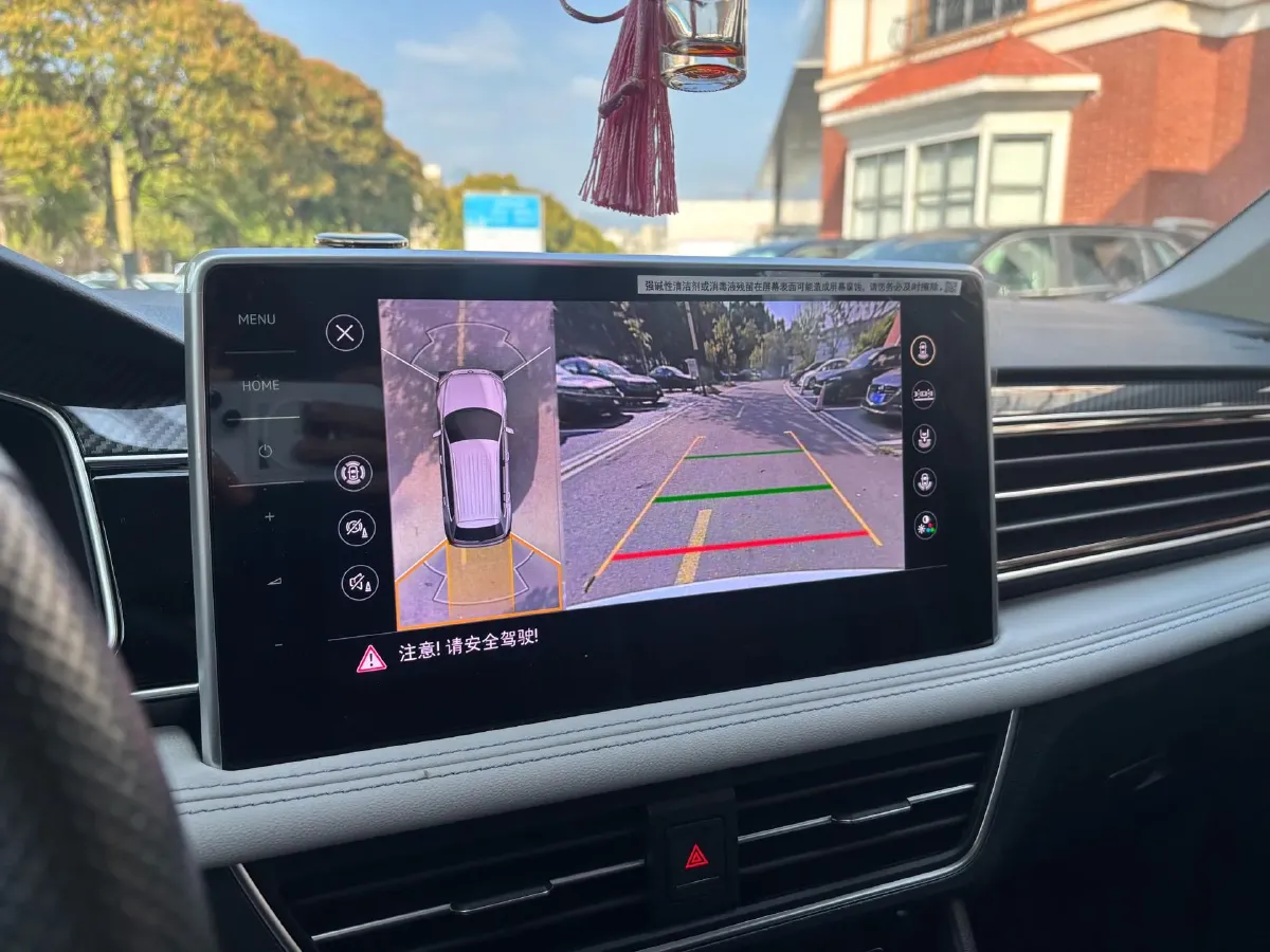 2024 Volkswagen Tiguan L 2.0T 186HP L4 7DCT,autocango,china used car exporter,china ev exporter,chinese used car exporter,chinese used ev exporter