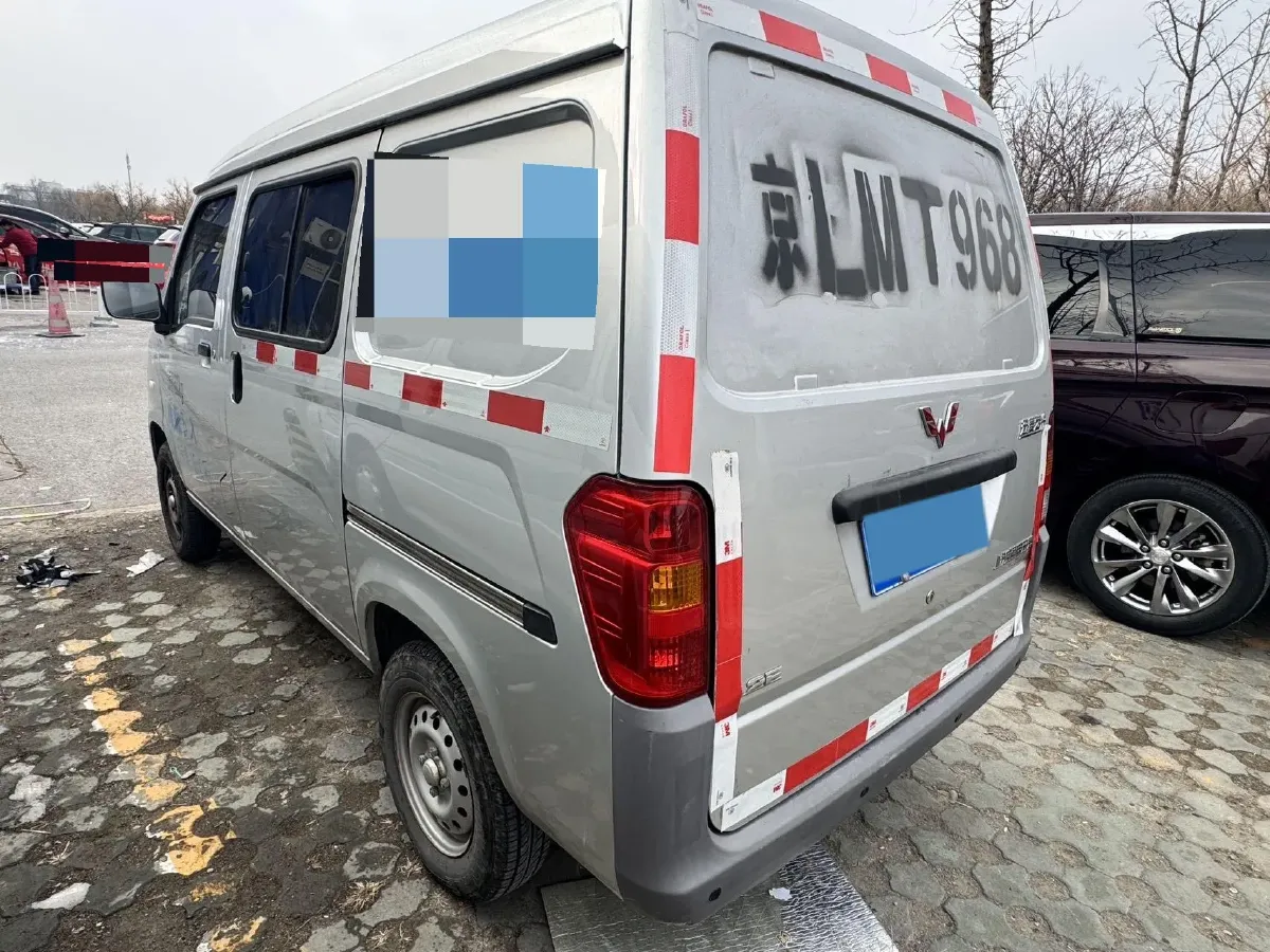 2020 WuLing ZhiGuang 1.2L 76HP L4 5MT,autocango,china used car exporter,china ev exporter,chinese used car exporter,chinese used ev exporter