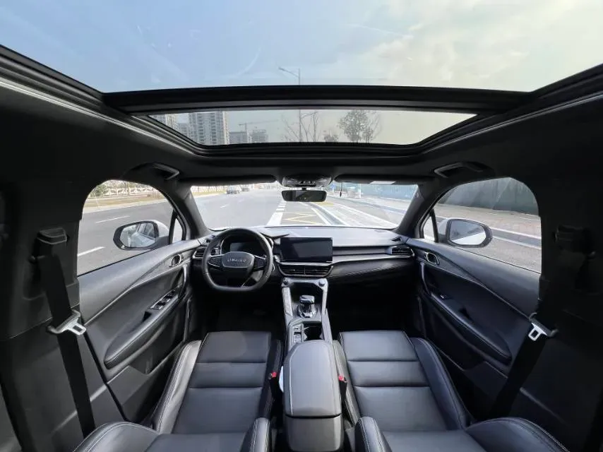 2023 LYNK&CO 06 1.5T 181HP L4 7DCT,autocango,china used car exporter,china ev exporter,chinese used car exporter,chinese used ev exporter