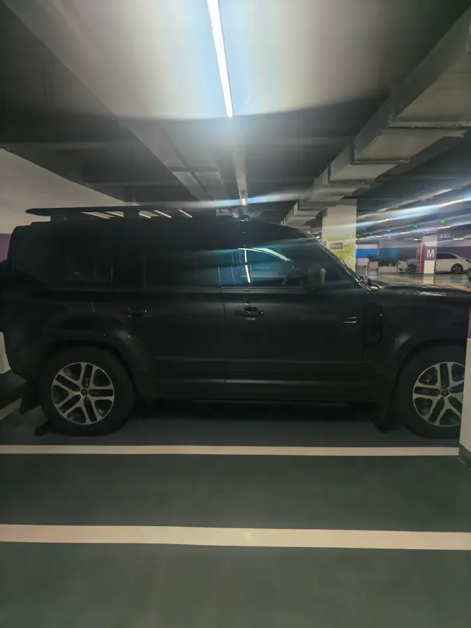 2023 Land Rover Defender 3.0T 400HP L6 8AT,autocango,china used car exporter,china ev exporter,chinese used car exporter,chinese used ev exporter