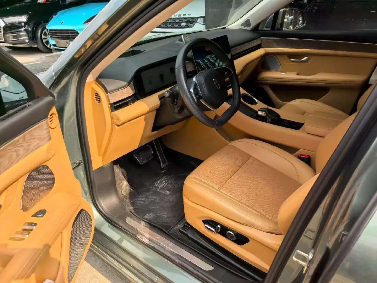 2022 AITO AITO M5 Range Extended 125HP REEV 40KWH,autocango,china used car exporter,china ev exporter,chinese used car exporter,chinese used ev exporter