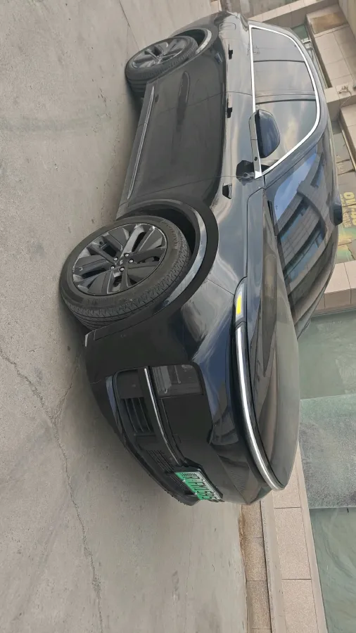 2024 Toyota Granvia 2.5L 189HP L4 E-CVT Hybrid,autocango,china used car exporter,china ev exporter,chinese used car exporter,chinese used ev exporter