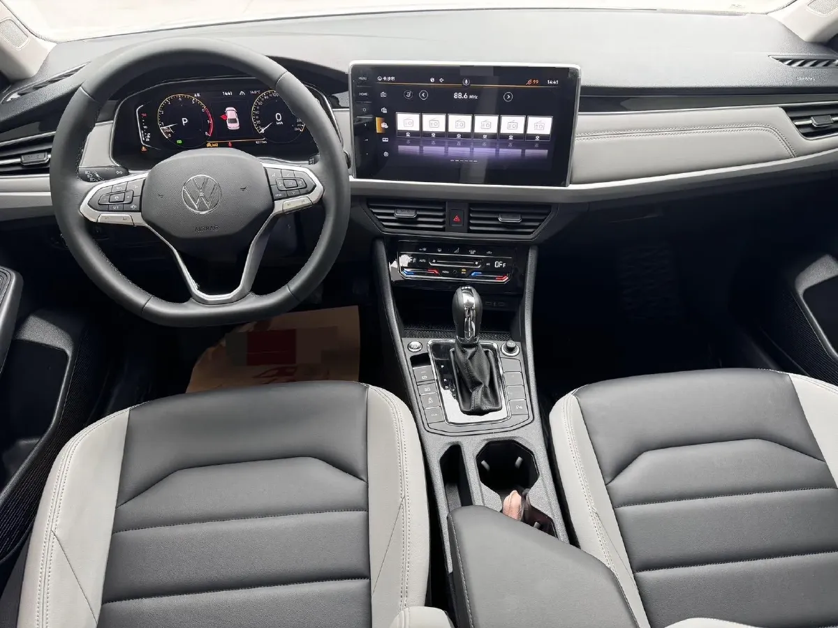 2023 Volkswagen Bora 1.4T 150HP L4 7DCT,autocango,china used car exporter,china ev exporter,chinese used car exporter,chinese used ev exporter