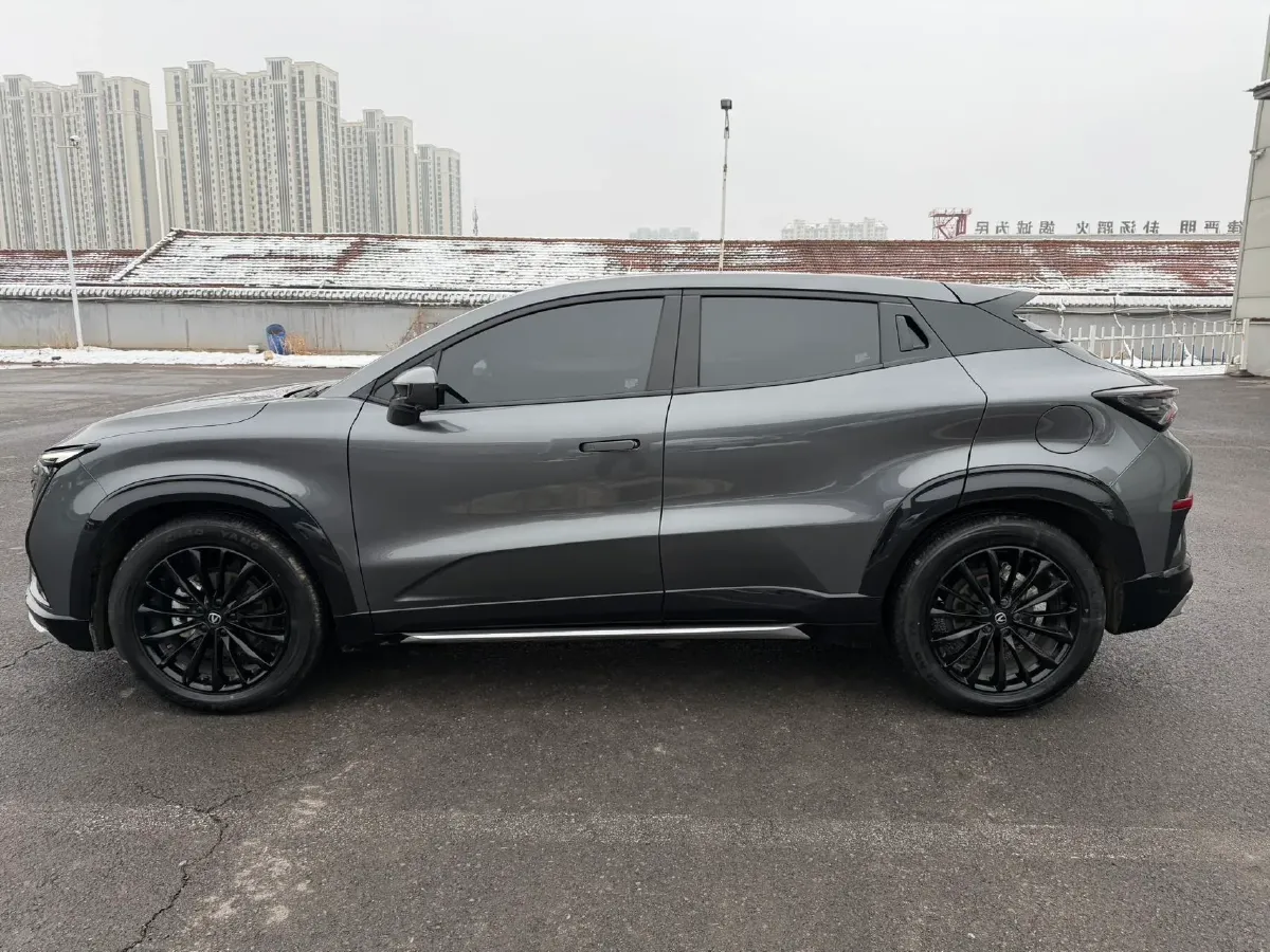 2023 ChangAn UNI-T 1.5T 188HP L4 7DCT,autocango,china used car exporter,china ev exporter,chinese used car exporter,chinese used ev exporter