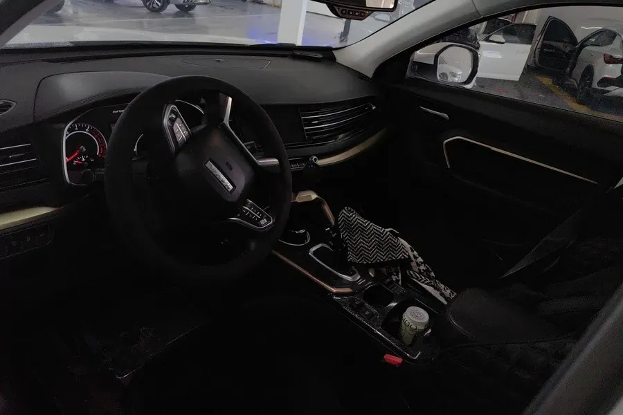 2021 Haval H6 1.5T 150HP L4 7DCT,autocango,china used car exporter,china ev exporter,chinese used car exporter,chinese used ev exporter