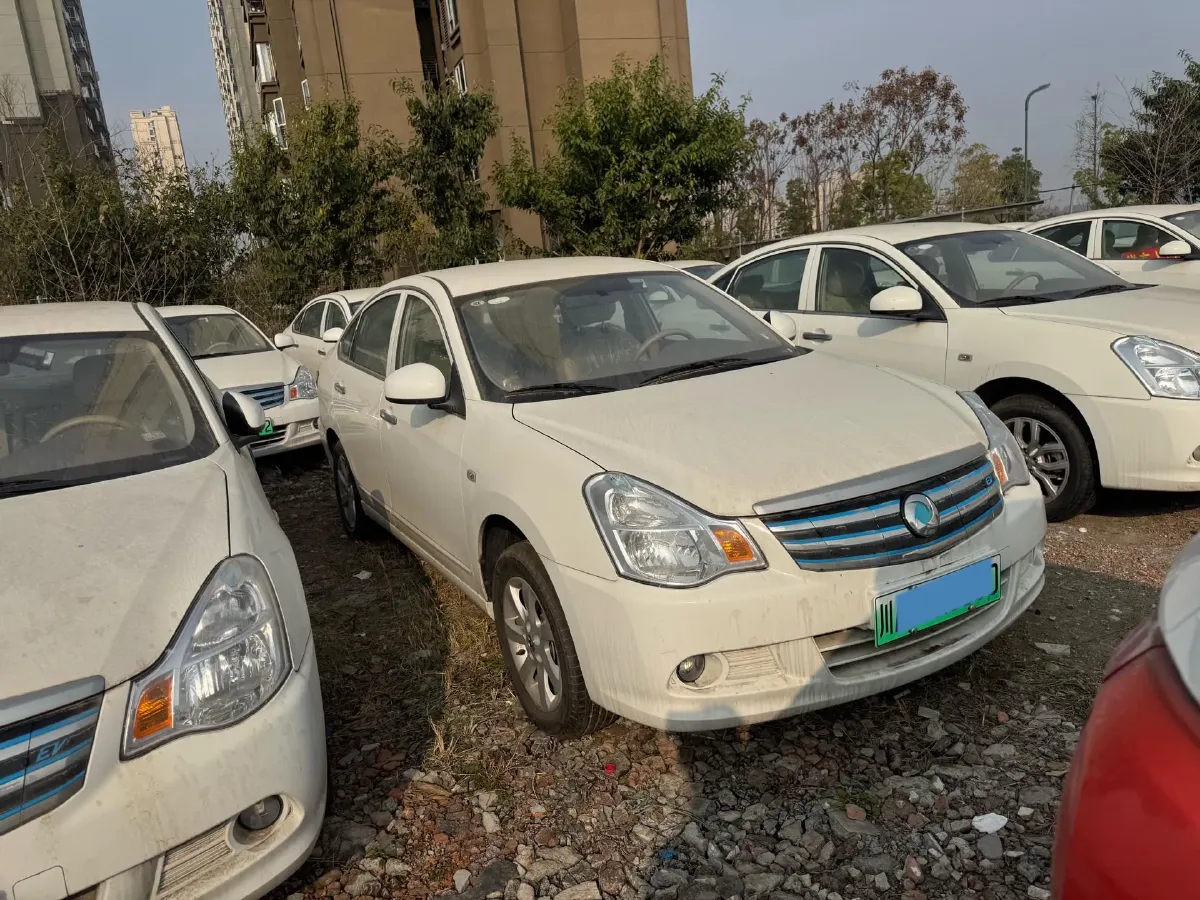 2025 Dongfeng Z9 GE PHEV 1.5T 147HP L4 4DHT PHEV,autocango,china used car exporter,china ev exporter,chinese used car exporter,chinese used ev exporter